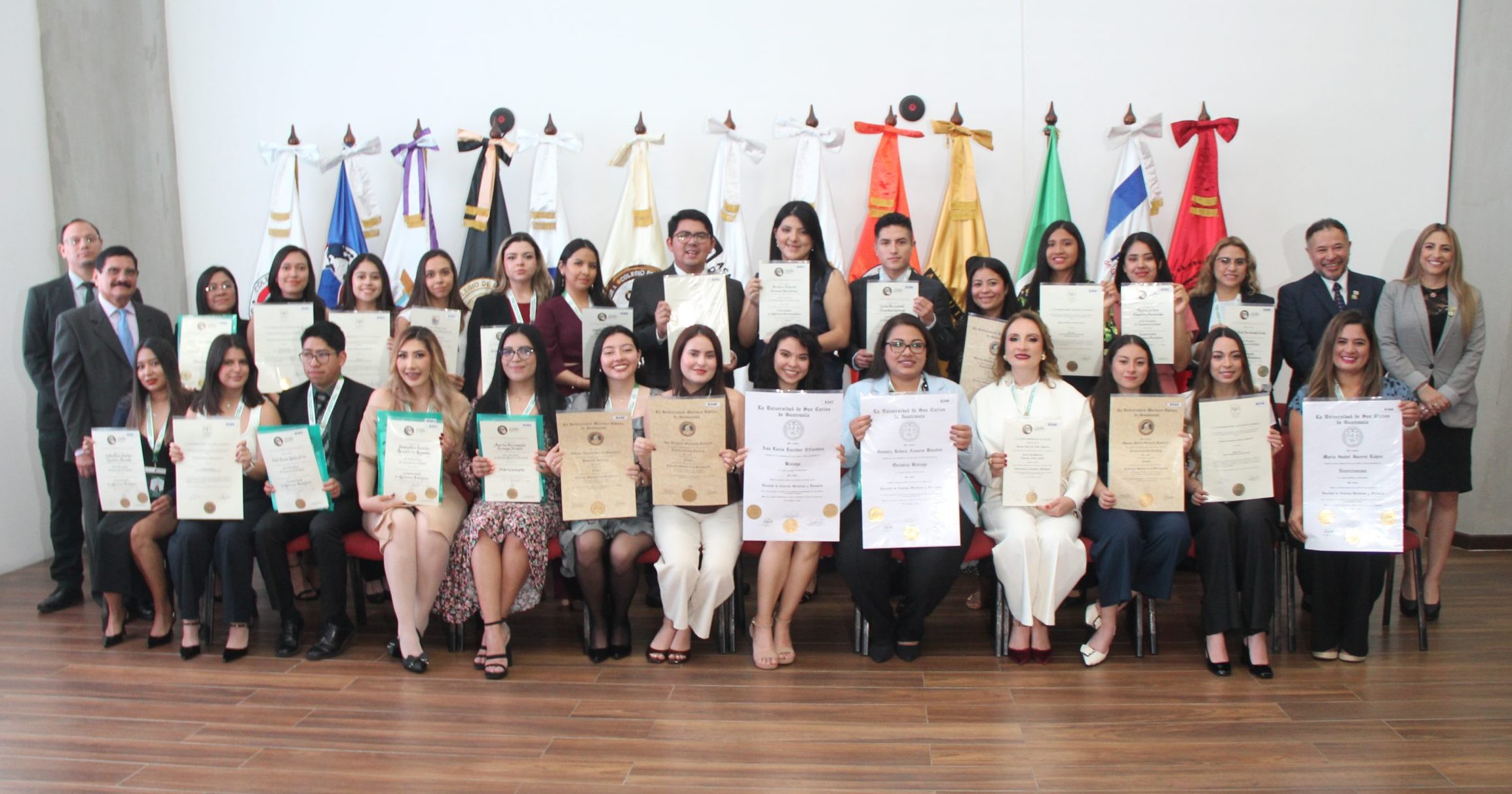 EL COFAQUI LE DA LA BIENVENIDA A 26 NUEVOS COLEGIADOS EN ABRIL 2026