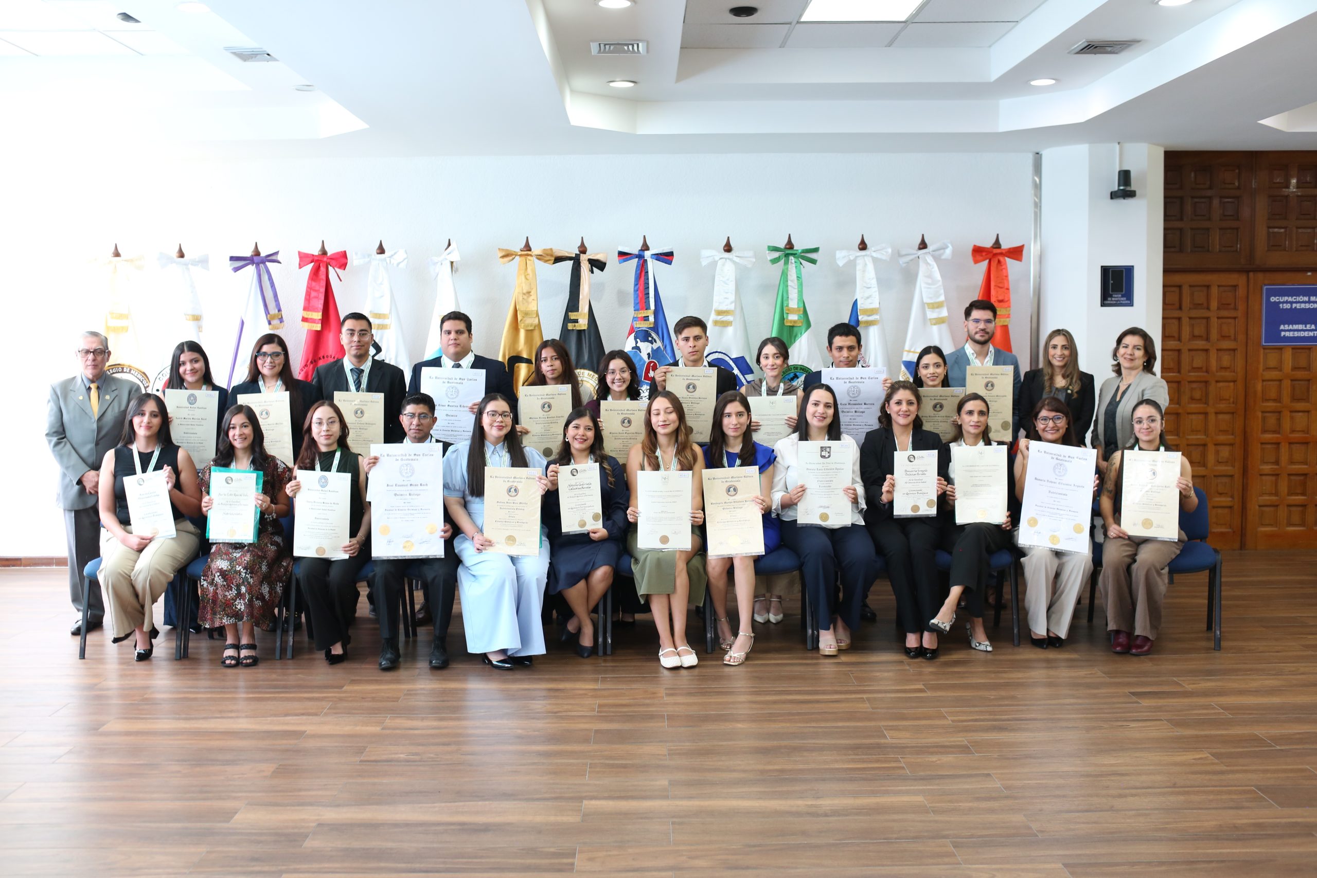 EL COFAQUI LE DA LA BIENVENIDA A 50 NUEVOS COLEGIADOS EN AGOSTO 2026
